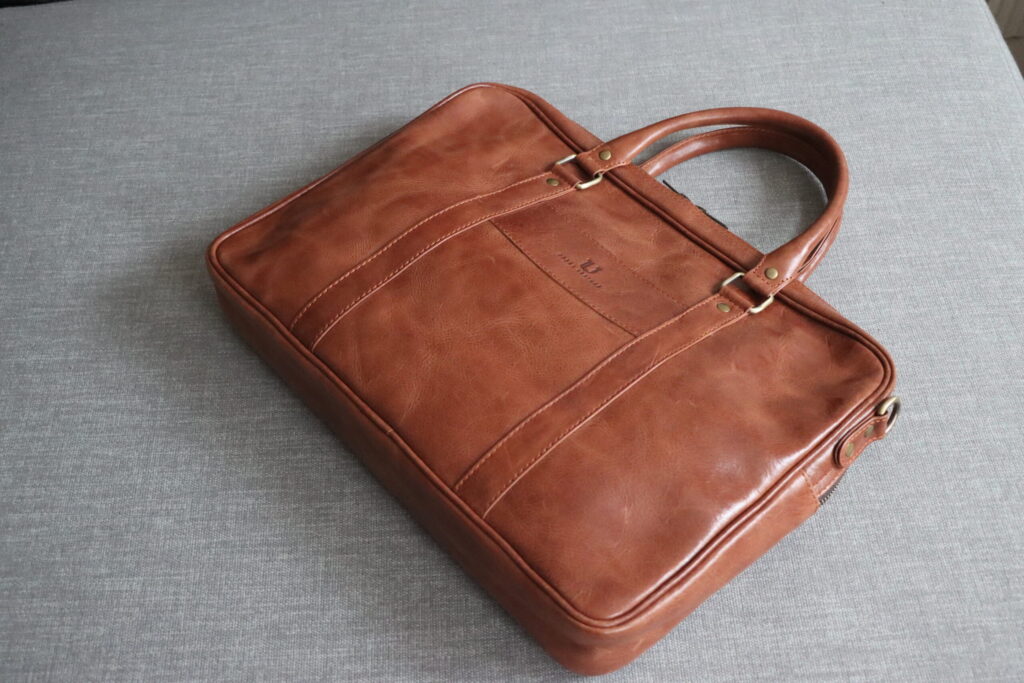 leather laptop bags in Canada