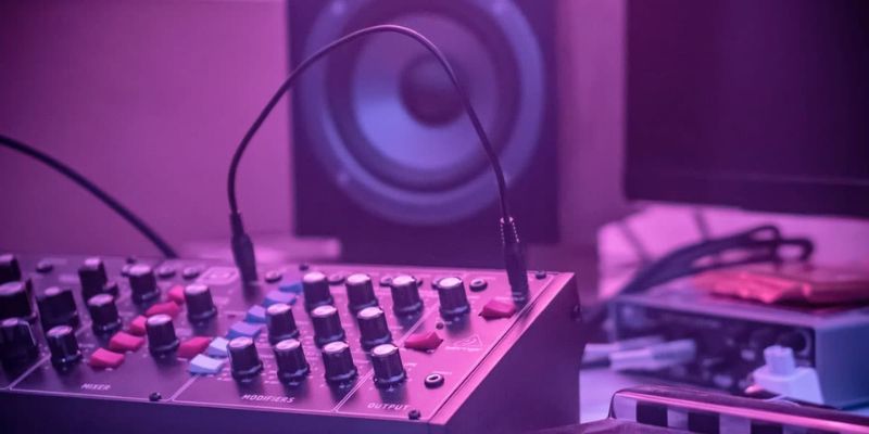 Music Production Courses: Learn to Create Hit Tracks