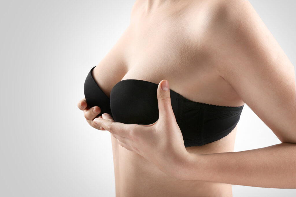 What to Expect During Your Consultation for Breast Lift : Expert Insights from the Best Doctors in Dubai