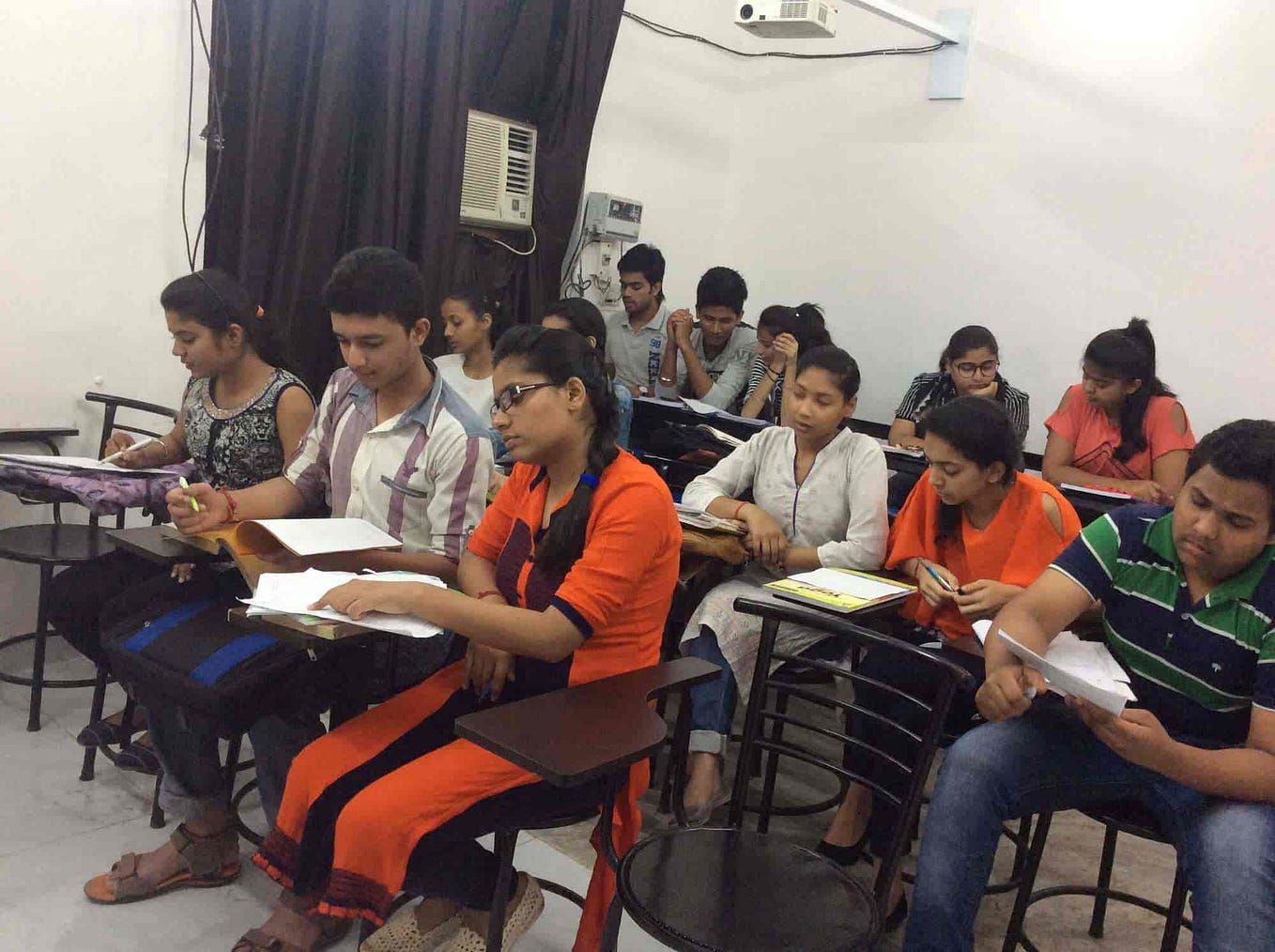 Key Features of a Top CA Foundation Coaching Institute in Prayagraj
